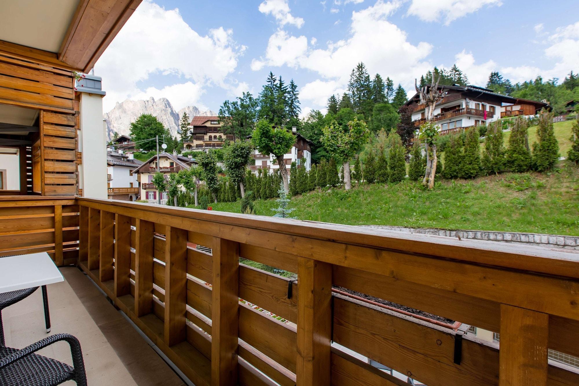 Radisson Residences Savoia Palace Cortina dʼAmpezzo Exterior foto