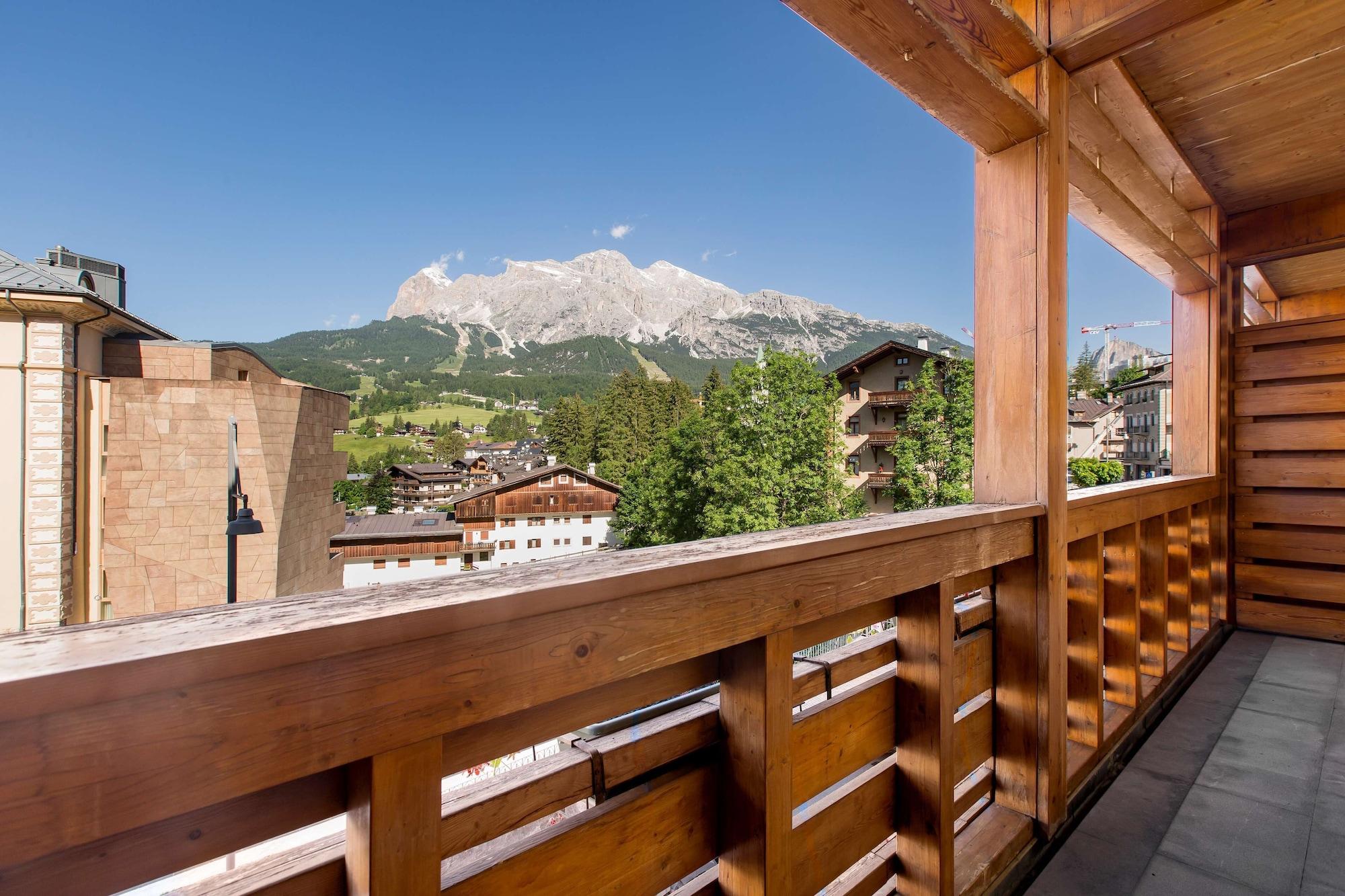 Radisson Residences Savoia Palace Cortina dʼAmpezzo Exterior foto