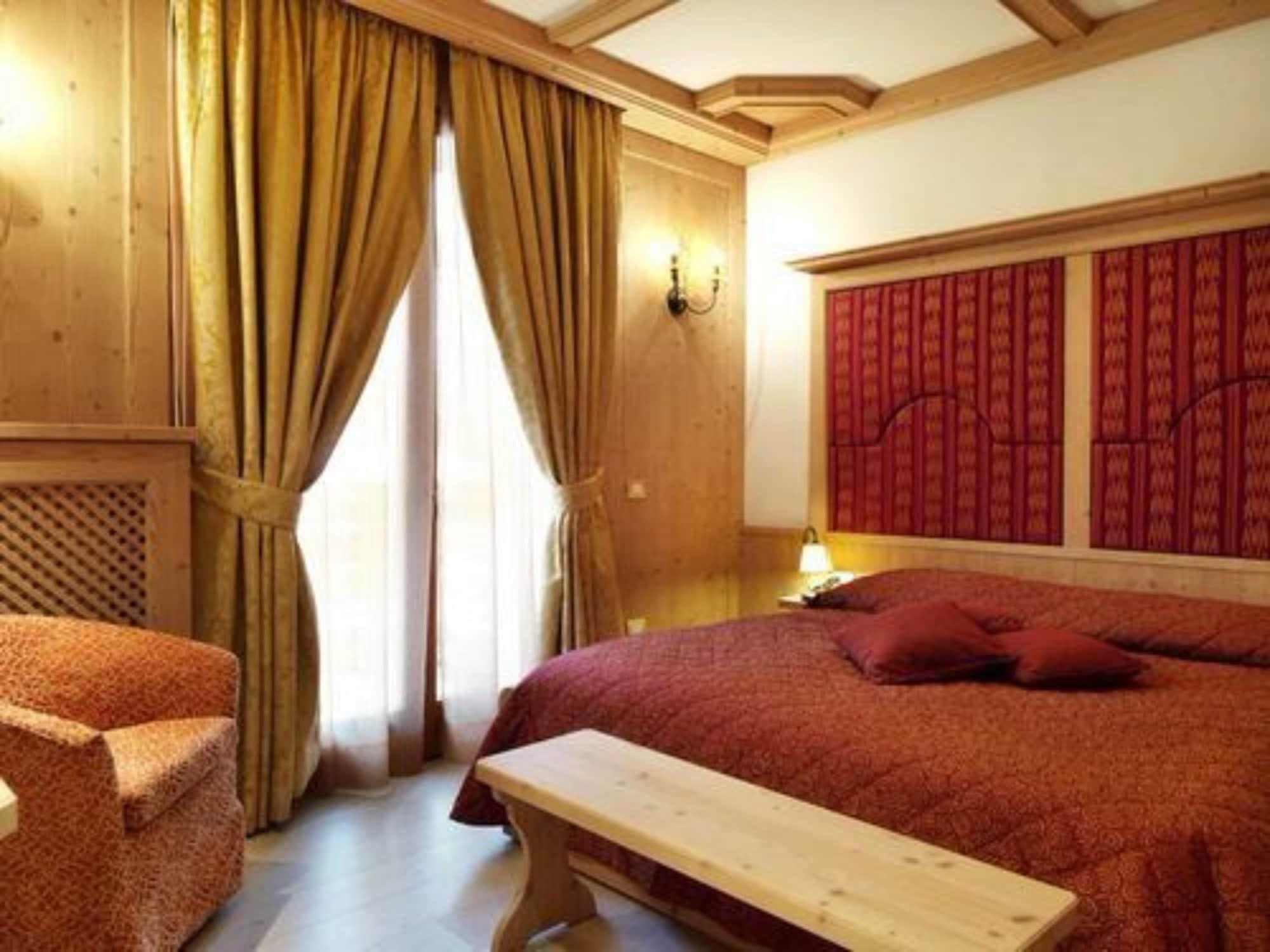Radisson Residences Savoia Palace Cortina dʼAmpezzo Exterior foto