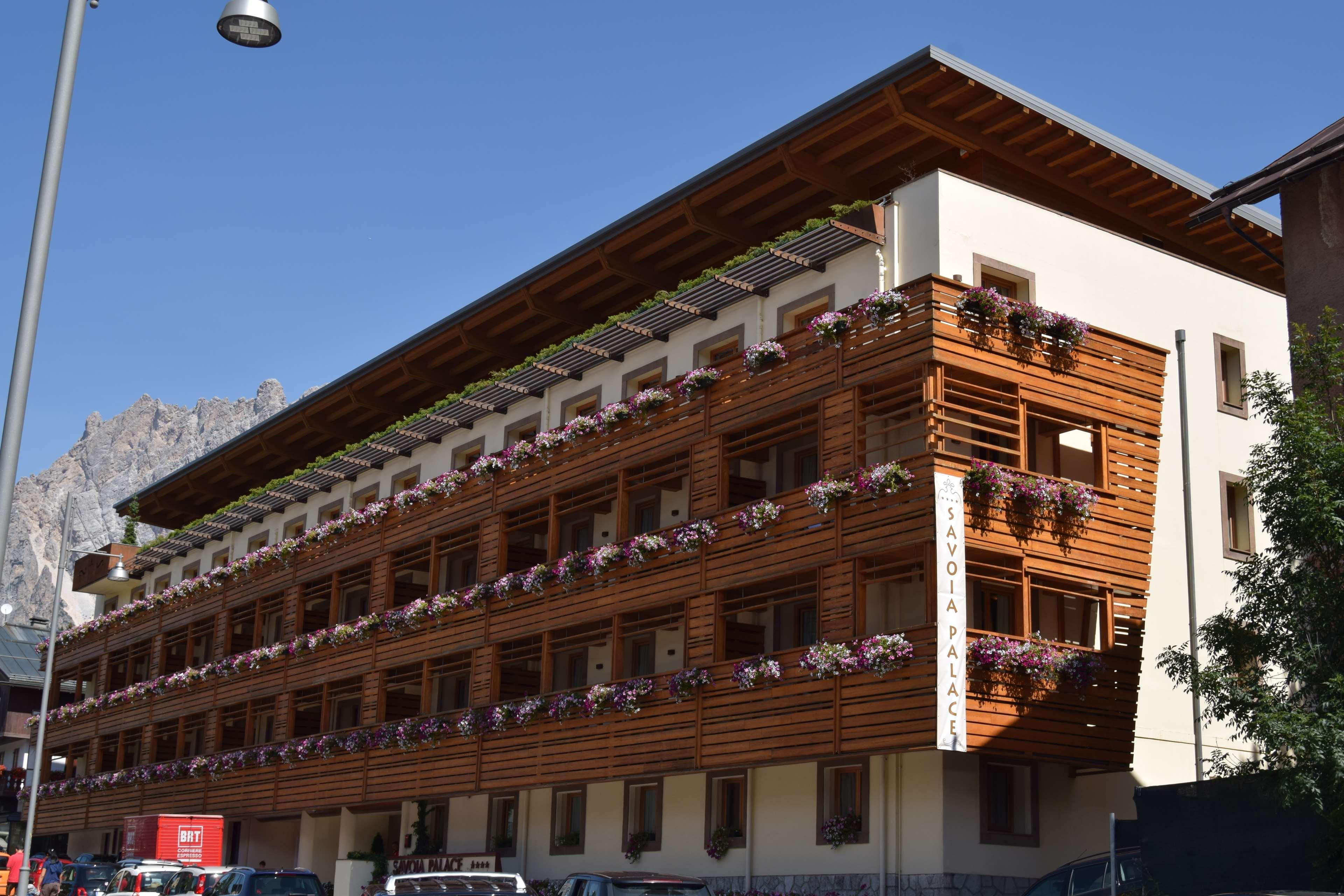 Radisson Residences Savoia Palace Cortina dʼAmpezzo Exterior foto